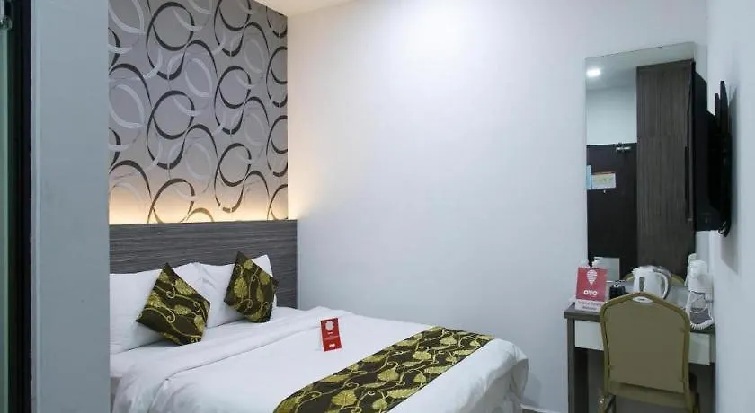 Oyo 223 D' Metro Hotel Shah Alam